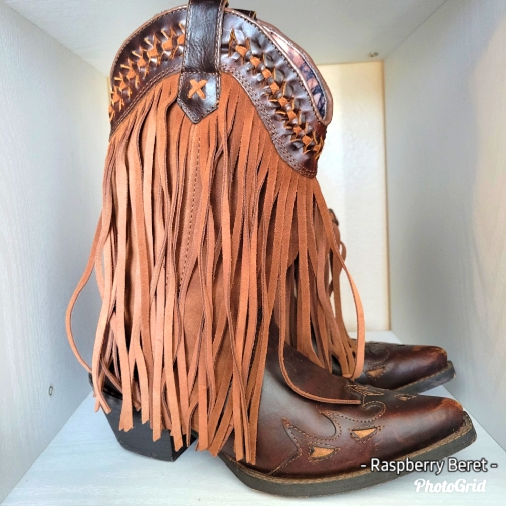 Dingo "Heartthrob" Leather Fringe Boot